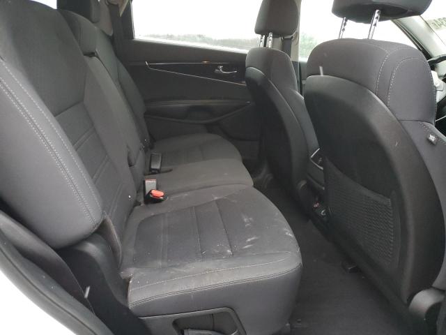 Photo 11 from auction – 2018 KIA SORENTO LX with VIN 5XYPGDA38JG342012