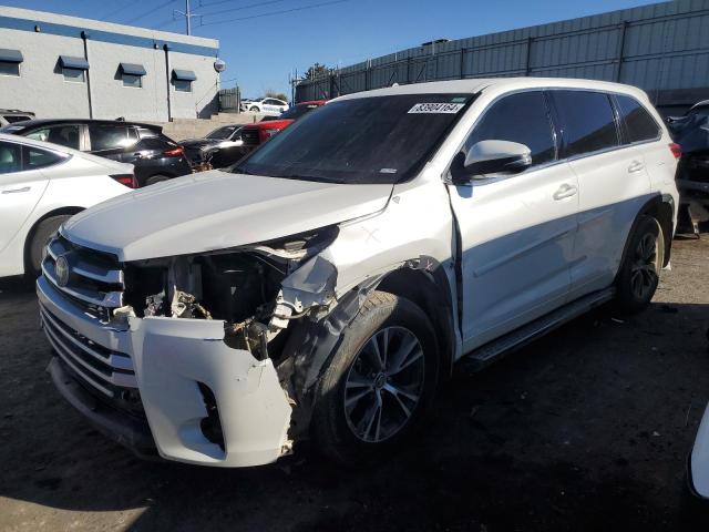 TOYOTA HIGHLANDER 2017 с VIN 5TDBZRFH7HS418242 - Снимка от търг