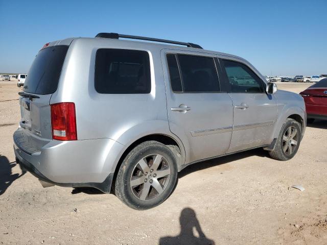 Photo 3 from auction – 2015 HONDA PILOT TOUR with VIN 5FNYF4H94FB007975