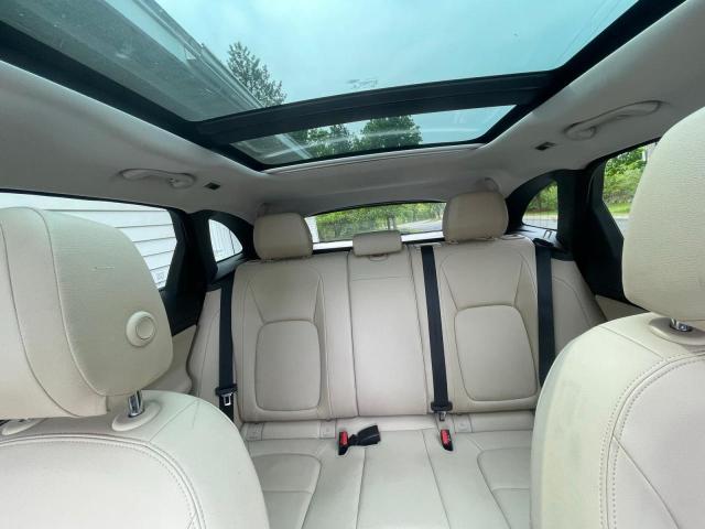 Photo 9 from auction – 2018 JAGUAR F-PACE PRE with VIN SADCJ2EV8JA240195