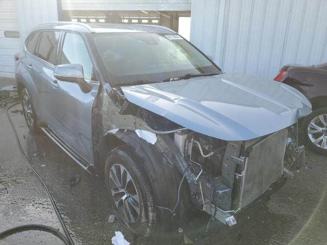 Photo 4 from auction – 2022 TOYOTA HIGHLANDER with VIN 5TDGZRAH8NS094257