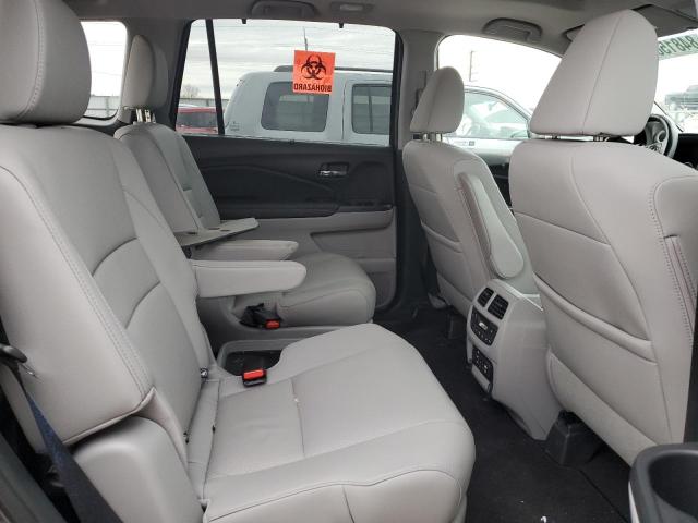 Photo 11 from auction – 2017 HONDA PILOT ELIT with VIN 5FNYF6H02HB074512