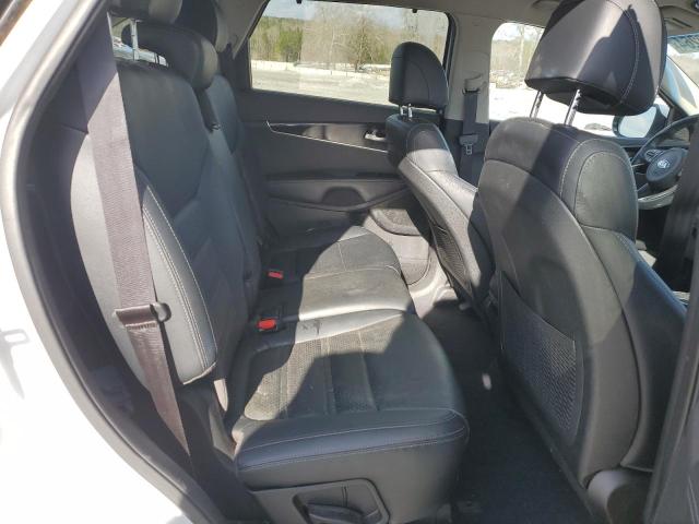 Photo 11 from auction – 2017 KIA SORENTO EX with VIN 5XYPHDA59HG232997