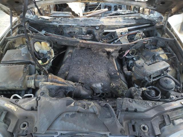 Photo 12 from auction – 2003 BMW X5 4.6IS with VIN 5UXFB93523LN80028