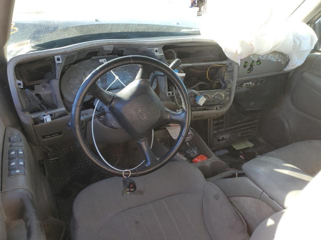 Photo 8 from auction – 2004 CHEVROLET BLAZER with VIN 1GNDT13X44K113264