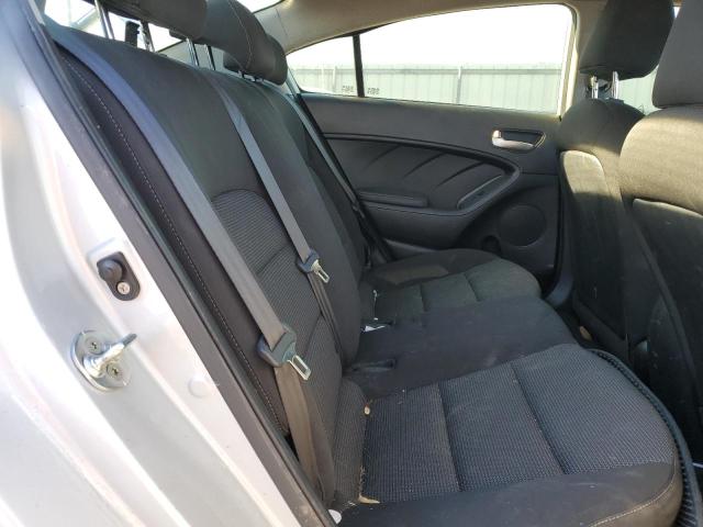 Photo 10 from auction – 2017 KIA FORTE LX with VIN 3KPFK4A76HE028377