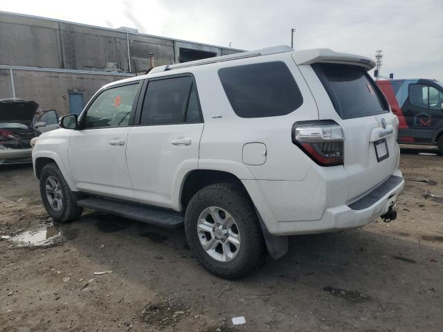 Photo 2 from auction – 2015 TOYOTA 4RUNNER SR with VIN JTEBU5JR2F5211912