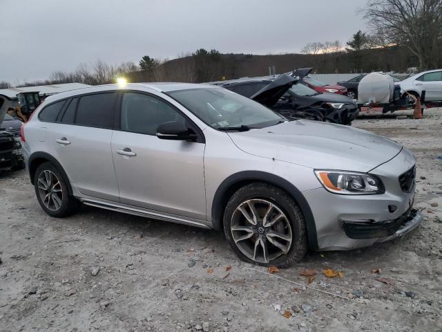 Photo 4 from auction – 2018 VOLVO V60 CROSS with VIN YV440MWK4J2056026