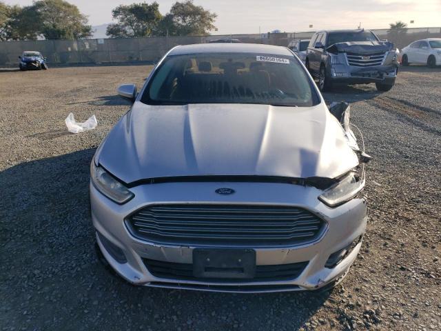 Photo 5 from auction – 2016 FORD FUSION S with VIN 3FA6P0G76GR195532