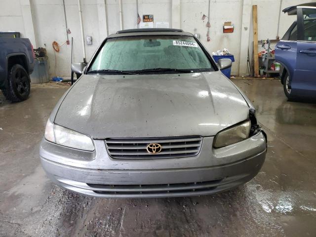 Photo 5 from auction – 1997 TOYOTA CAMRY CE with VIN 4T1BG22K3VU174929
