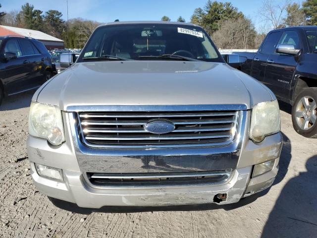 Photo 5 from auction – 2006 FORD EXPLORER L with VIN 1FMEU758X6ZA16403