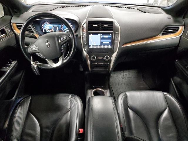 Photo 8 from auction – 2017 LINCOLN MKC SELECT with VIN 5LMCJ2D94HUL16397