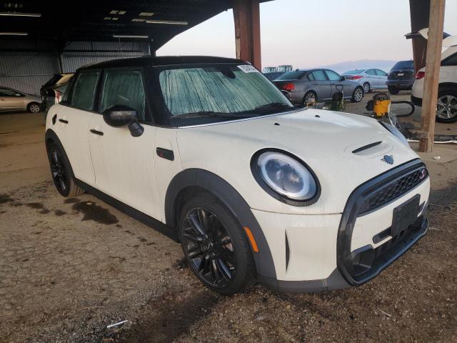 Photo 4 from auction – 2022 MINI COOPER S with VIN WMW53DK00N2R31205