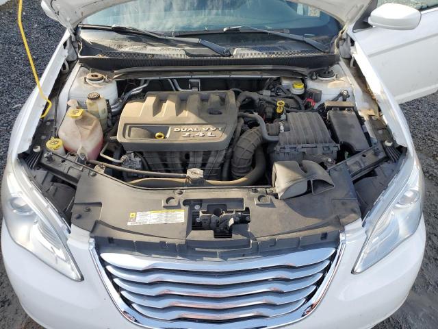 Photo 11 from auction – 2011 CHRYSLER 200 LX with VIN 1C3BC4FB1BN560376