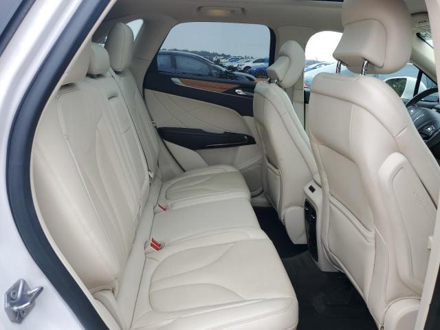Photo 11 from auction – 2016 LINCOLN MKC SELECT with VIN 5LMTJ2DH1GUJ11903