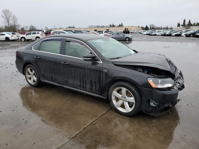 Photo 4 from auction – 2015 VOLKSWAGEN PASSAT S with VIN 1VWAT7A33FC122594