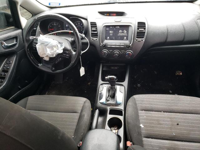 Zdjęcie 8 z aukcji – 2017 KIA FORTE LX z VIN 3KPFL4A75HE025290