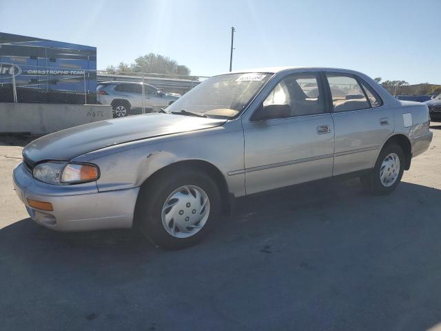 TOYOTA CAMRY LE 1995 with VIN 4T1SK12E5SU878712 - Photo from auction