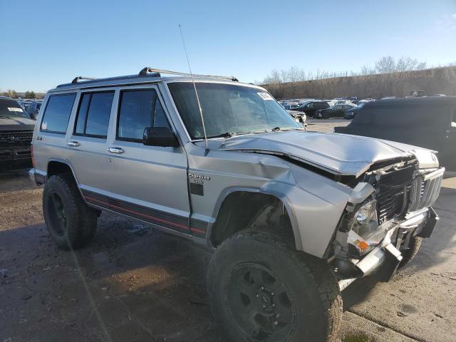 Photo 4 from auction – 1992 JEEP CHEROKEE L with VIN 1J4FJ58S8NL233005