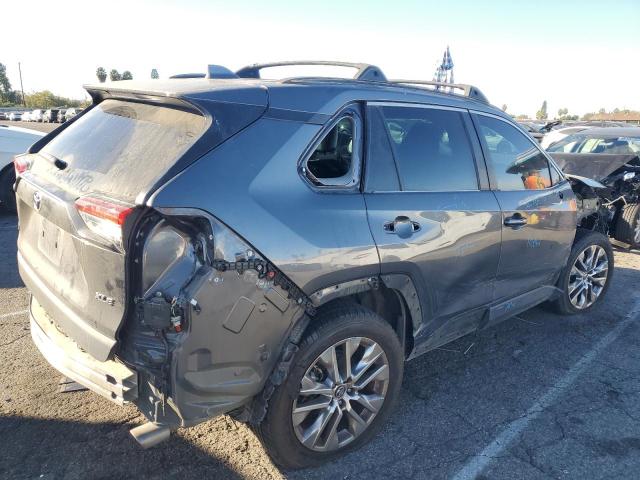 Photo 3 from auction – 2021 TOYOTA RAV4 XLE P with VIN 2T3C1RFVXMC097552