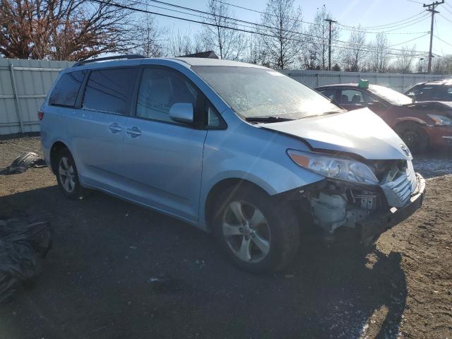 Photo 4 from auction – 2015 TOYOTA SIENNA LE with VIN 5TDKK3DC7FS533686