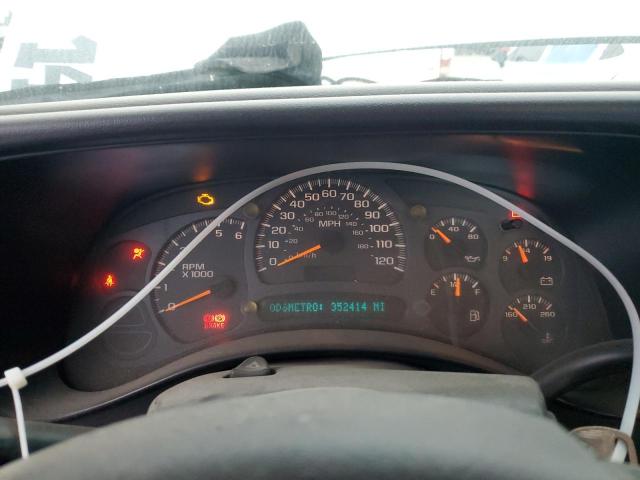 Photo 9 from auction – 2004 CHEVROLET SILVERADO with VIN 1GCEC14X44Z349027