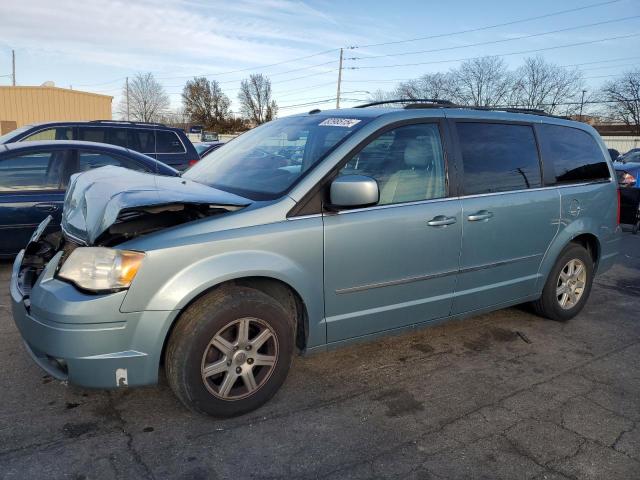 CHRYSLER TOWN & COU 2010 with VIN 2A4RR8DX1AR321663 - Photo from auction