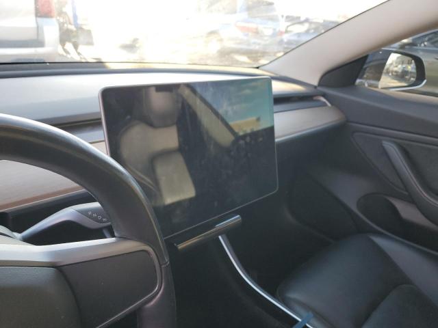 Photo 9 from auction – 2019 TESLA MODEL 3 with VIN 5YJ3E1EB6KF199185