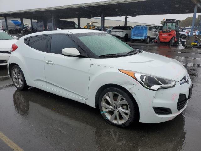 Photo 4 from auction – 2016 HYUNDAI VELOSTER with VIN KMHTC6AD4GU260702