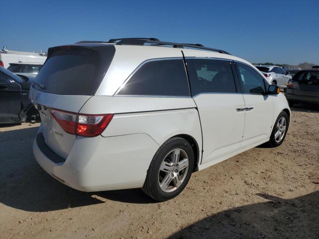 Photo 3 from auction – 2013 HONDA ODYSSEY TO with VIN 5FNRL5H93DB077533