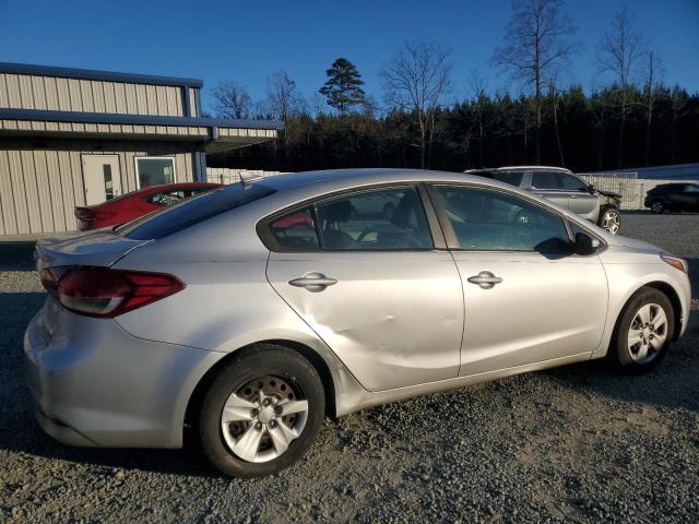 Photo 3 from auction – 2017 KIA FORTE LX with VIN 3KPFK4A79HE019897