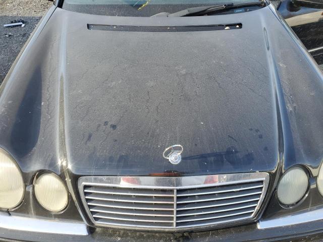 Photo 11 from auction – 1996 MERCEDES-BENZ E 320 with VIN WDBJF55F9TJ006471