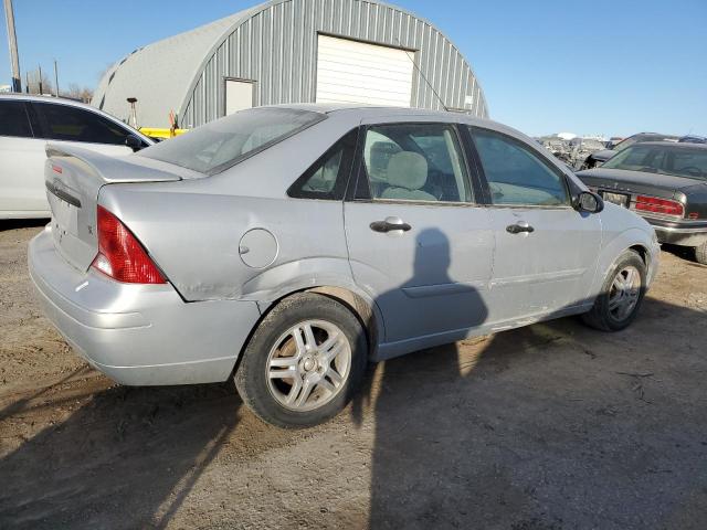 Photo 3 from auction – 2000 FORD FOCUS SE with VIN 1FAFP3433YW114326