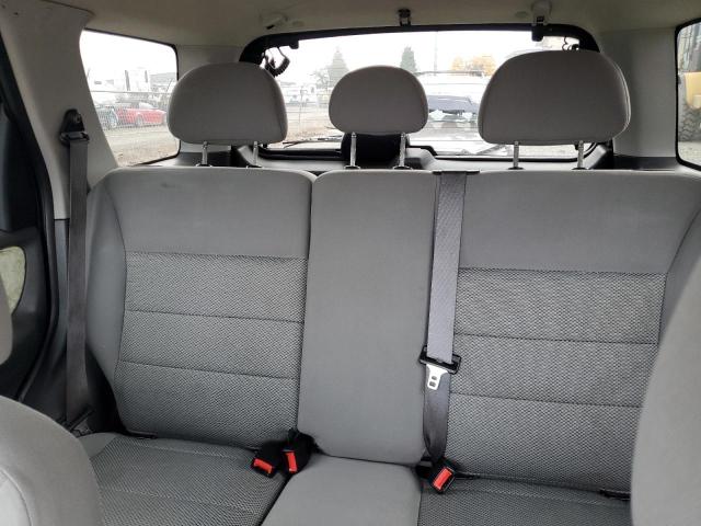 Photo 10 from auction – 2005 FORD ESCAPE XLT with VIN 1FMYU03155KB28110