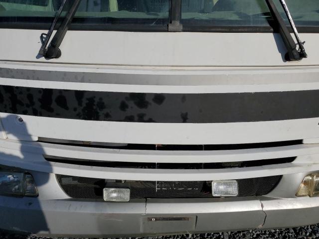 Photo 7 from auction – 2003 FLEE MOTORHOME with VIN 5B4LP57G633365090