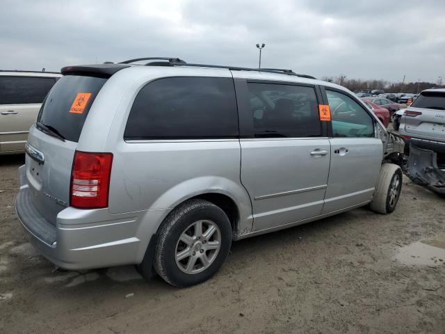 Photo 3 from auction – 2010 CHRYSLER TOWN & COU with VIN 2A4RR5D19AR153359