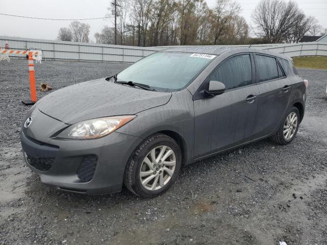 MAZDA 3 I 2013 with VIN JM1BL1M72D1742770 - Photo from auction