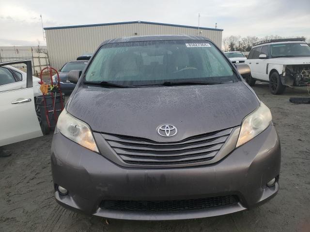 Photo 5 from auction – 2013 TOYOTA SIENNA XLE with VIN 5TDYK3DC3DS366198
