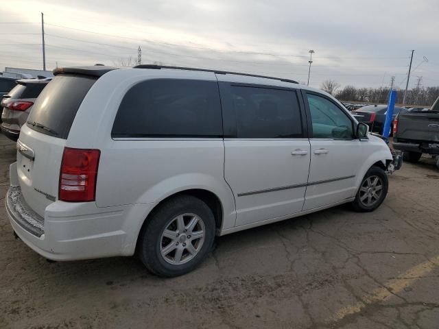 Photo 3 from auction – 2010 CHRYSLER TOWN & COU with VIN 2A4RR5D18AR304708