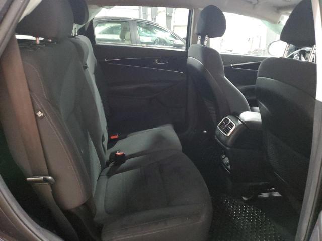 Photo 11 from auction – 2018 KIA SORENTO LX with VIN 5XYPGDA59JG422095