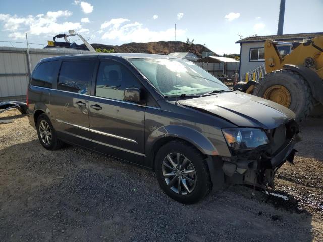 Photo 4 from auction – 2015 CHRYSLER TOWN & COU with VIN 2C4RC1HG9FR597654