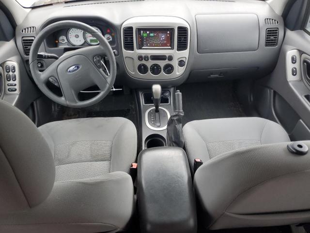 Photo 8 from auction – 2005 FORD ESCAPE XLT with VIN 1FMYU03165KD12536