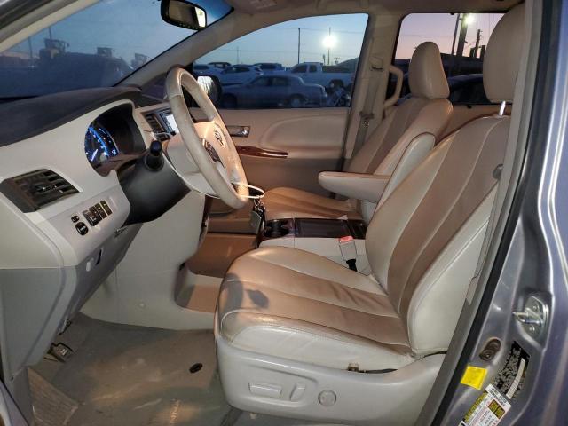 Photo 7 from auction – 2013 TOYOTA SIENNA XLE with VIN 5TDYK3DC6DS333289