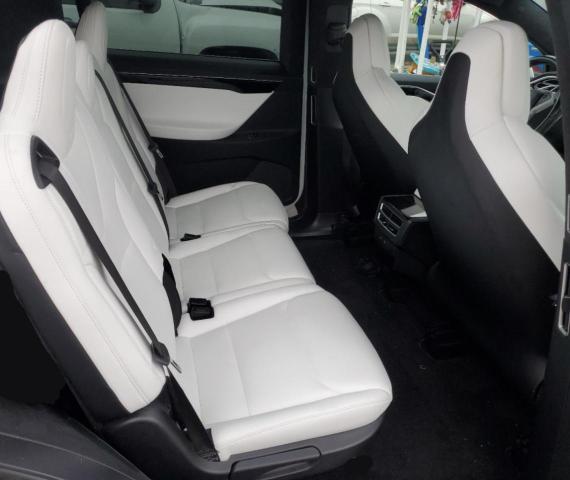 Photo 11 from auction – 2018 TESLA MODEL X with VIN 5YJXCDE29JF089643