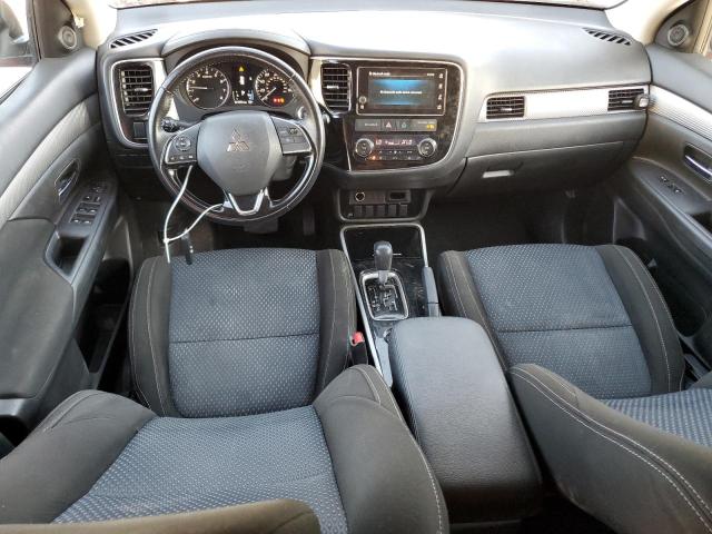 Photo 8 from auction – 2018 MITSUBISHI OUTLANDER with VIN JA4AD3A38JZ041258