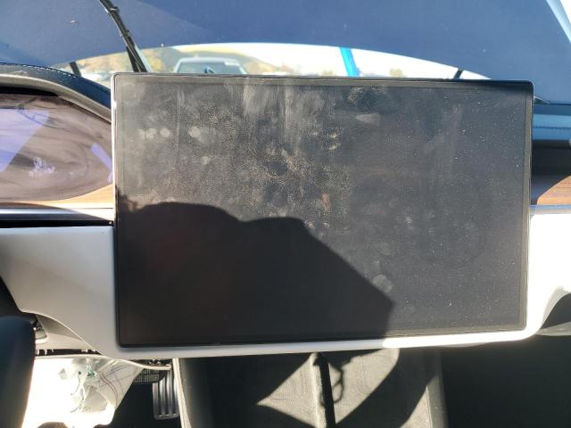 Photo 9 from auction – 2023 TESLA MODEL S with VIN 5YJSA1E56PF517489