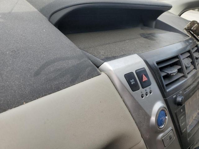 Photo 9 from auction – 2014 TOYOTA PRIUS V with VIN JTDZN3EU6EJ002956