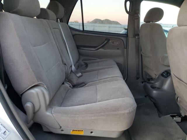 Photo 11 from auction – 2004 TOYOTA SEQUOIA SR with VIN 5TDZT34A74S209385