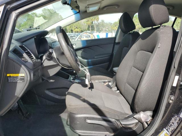 Photo 7 from auction – 2017 KIA FORTE LX with VIN 3KPFK4A70HE006553