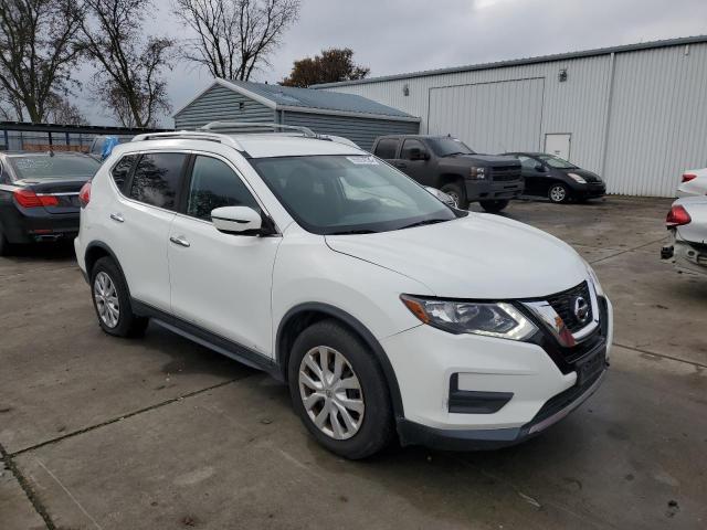 Photo 4 from auction – 2017 NISSAN ROGUE S with VIN KNMAT2MT8HP513494